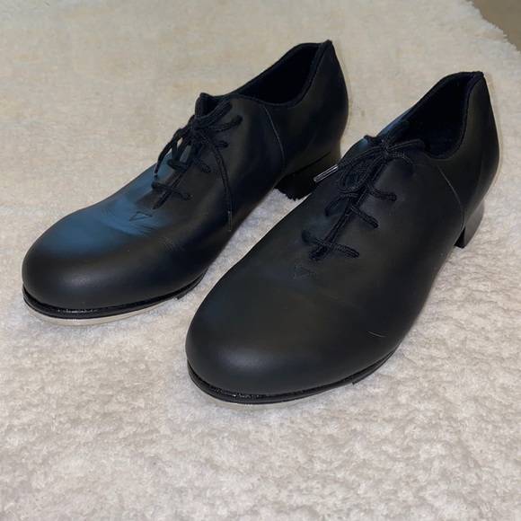 BRAND NEW Bloch Tap Shoes 8 1/2 M - Picture 1 of 7